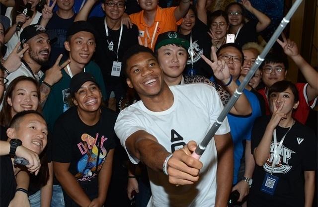 巴萨新星破门展示未来潜力（巴萨小将进球彰显无限前景）