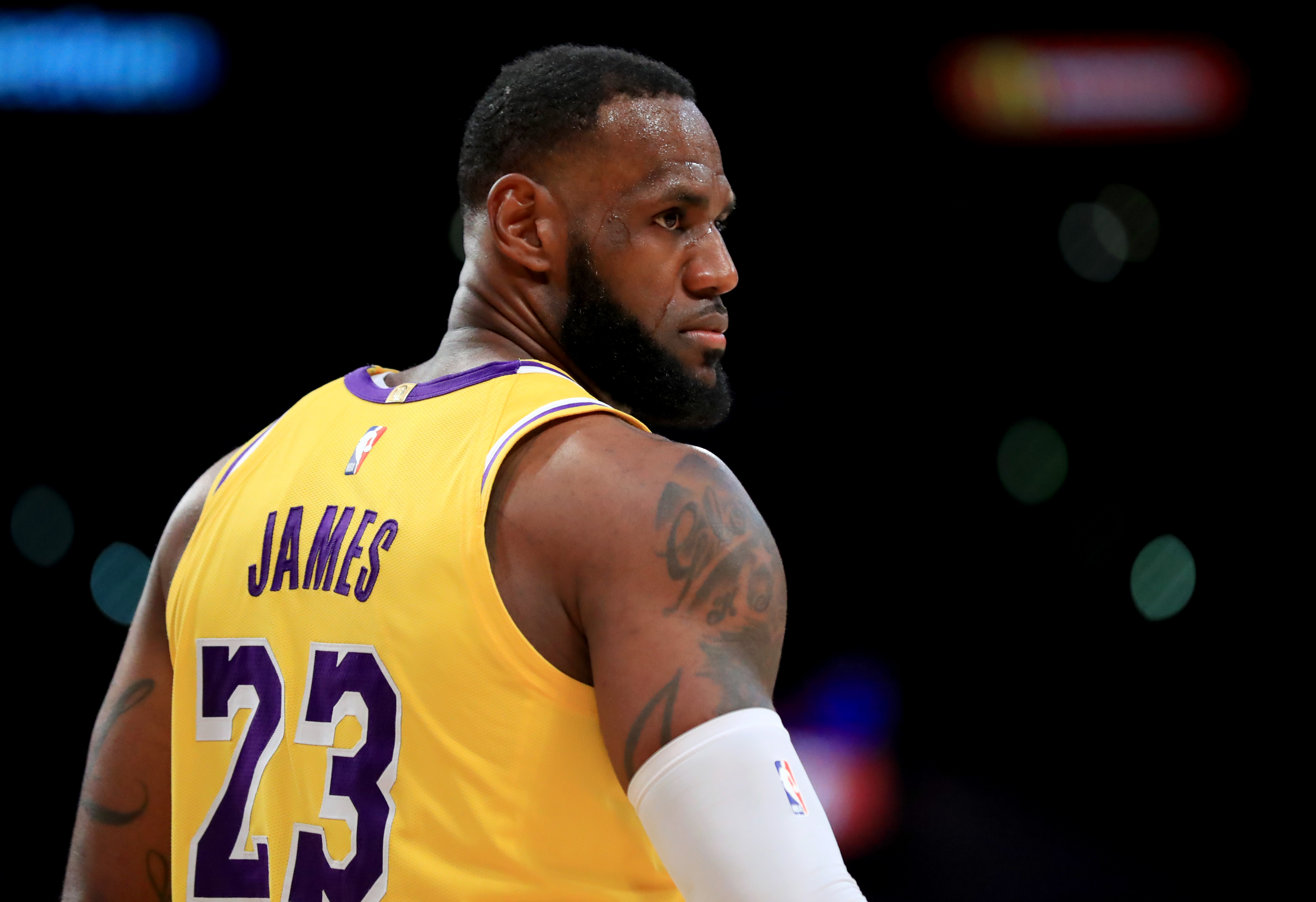 逆天补射，全队都被点燃（神级补射，瞬间点燃全队）