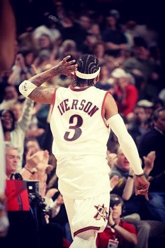 德转预热戴维身价：最高4500万欧不变，最低下跌至3000万欧（德转前瞻戴维身价：上限维持4500万欧，下限下调至3000万欧）