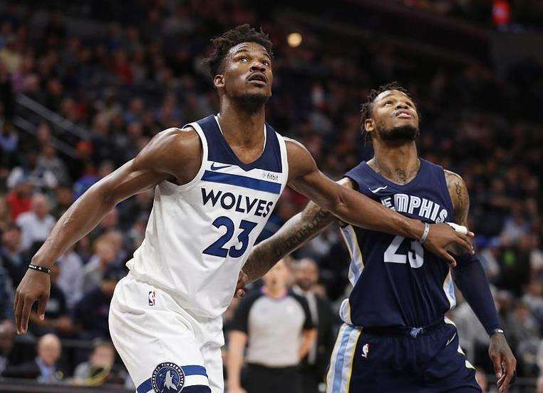 半场战报：美因茨0-0门兴格拉德巴赫（中场速报：美因茨与门兴格拉德巴赫0-0互交白卷）