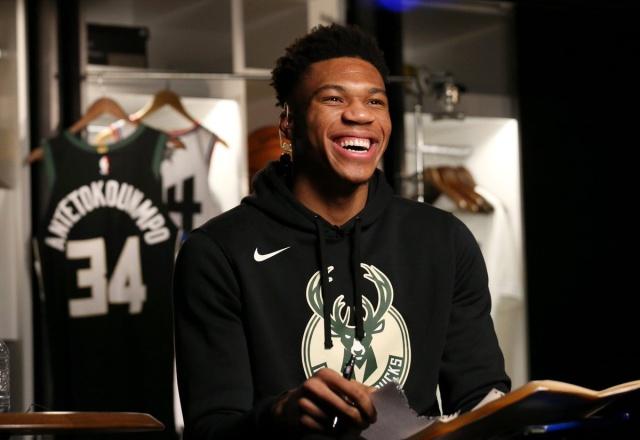 电讯报：若萨拉赫希望离队，沙特联赛有能力出资引进他（电讯报：萨拉赫若寻求离队，沙特联赛具备资金实力完成引进）